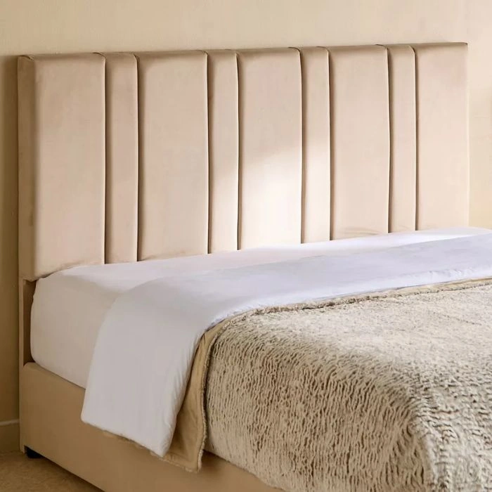 Angelic Linear Upholstered King Bed img 1