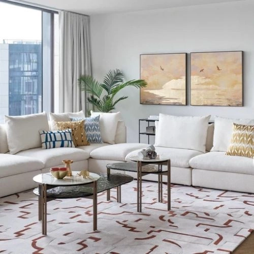 Spacious Living Room Sectional Sofa