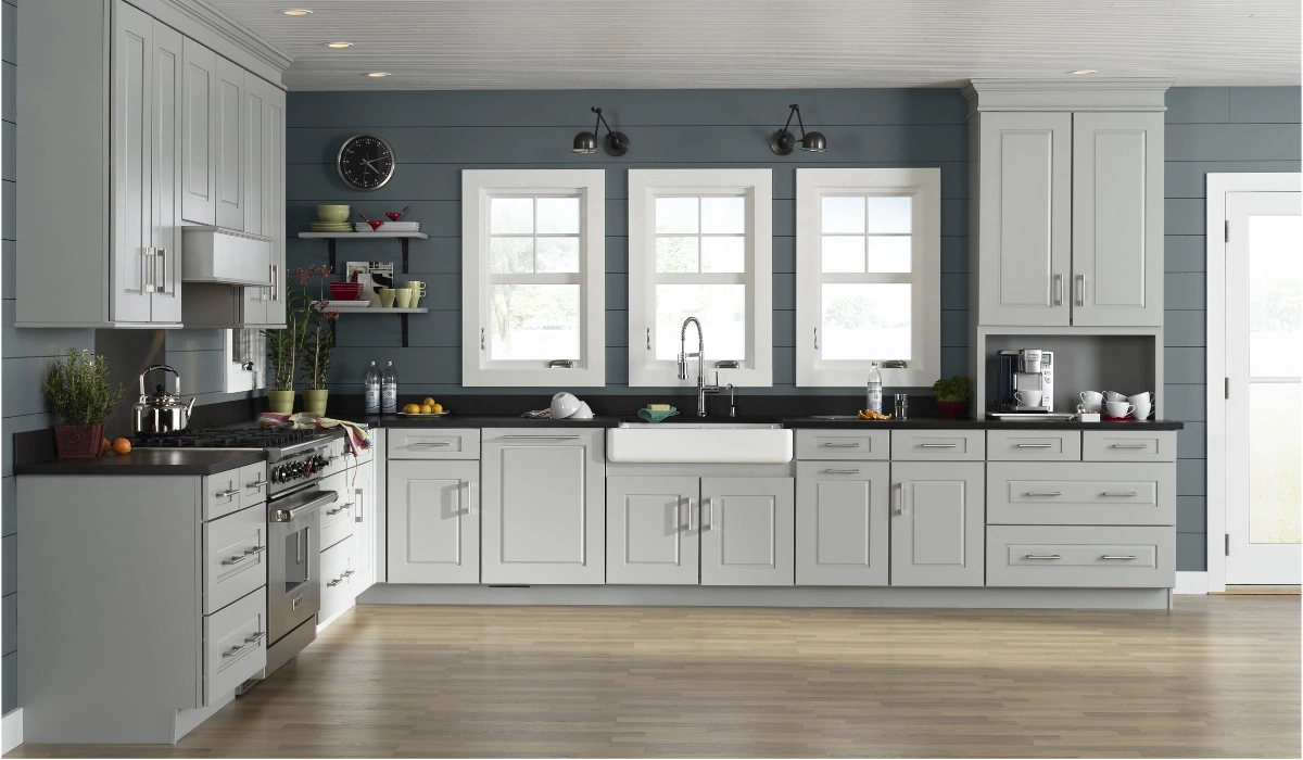 Luxury Kitchen Cabinets Dubai