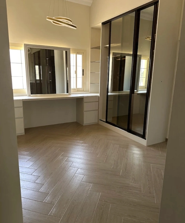 Modern wardrobe cabinet custom fit