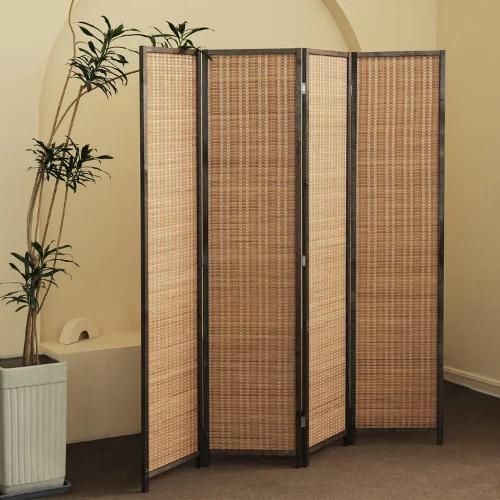 Folding screen installed in a Dubai space