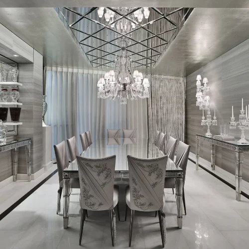Mirror ceiling installed in a Dubai space